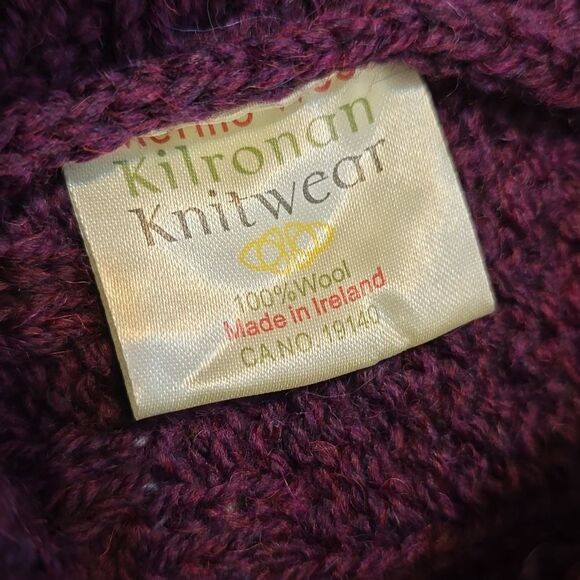 Kilronan Merino Wool V-Neck Poncho OS - Picture 7 of 9